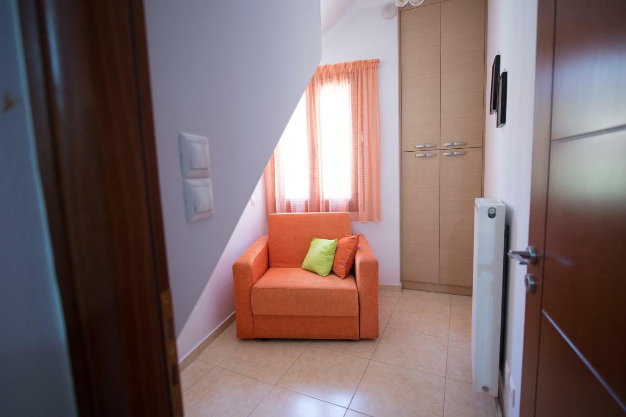 Irene'S Comfort Villa เนอา เอปิดาวรอส ภายนอก รูปภาพ